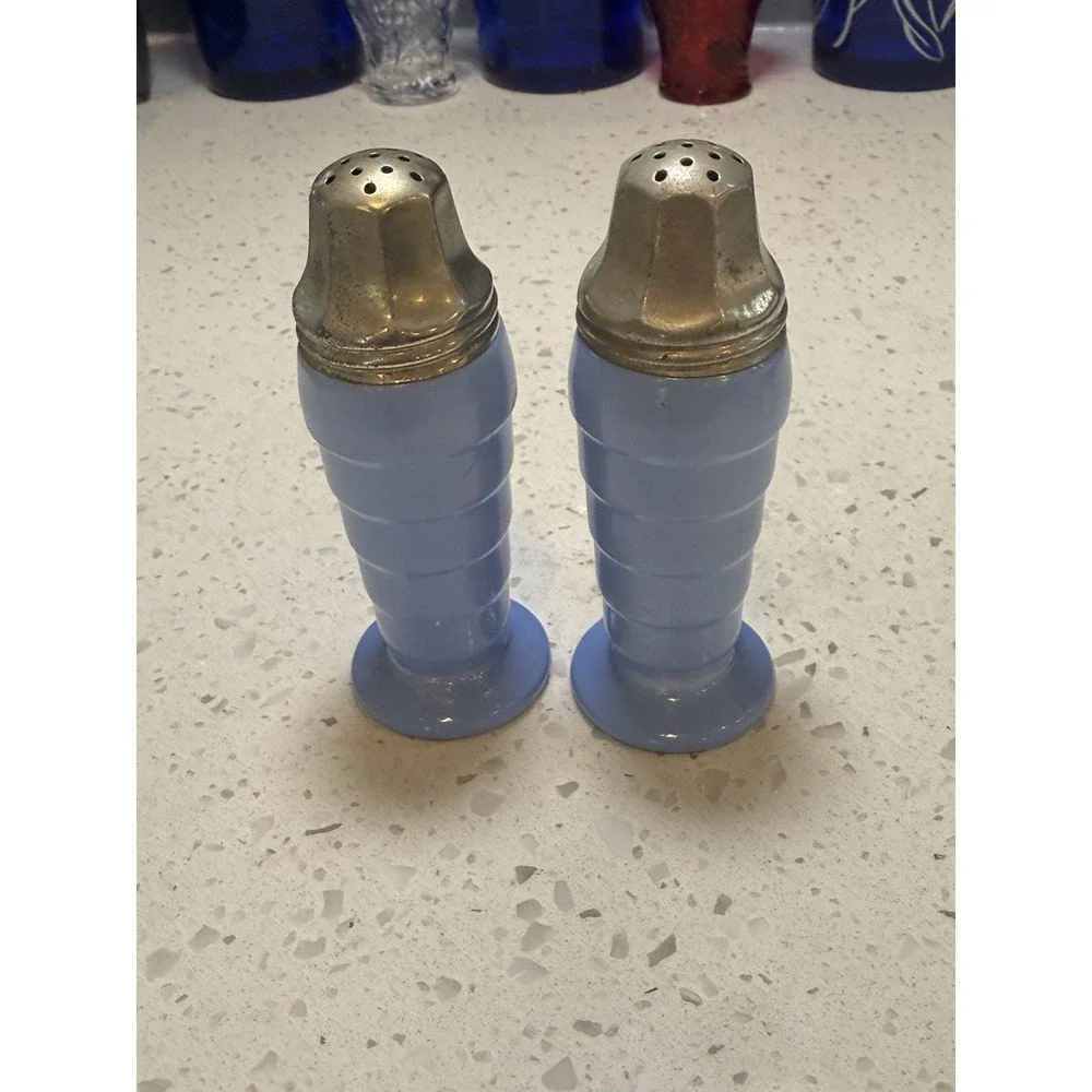 Hazel Atlas Moderntone Platonite Pastel Blue Salt And Pepper Shakers Mid Century